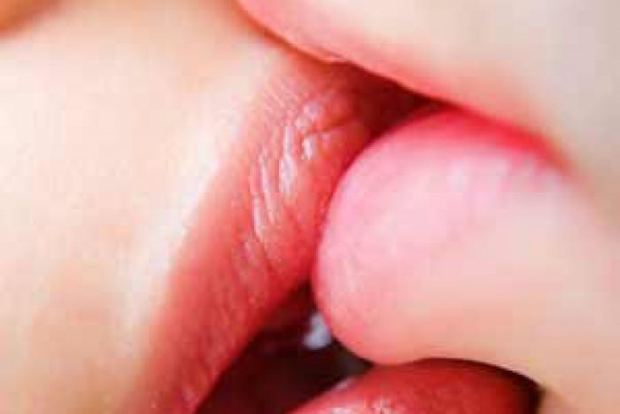 Французский поцелуй или правила поцелуя с языком 