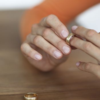 Развод из-за измены жены – как пережить?